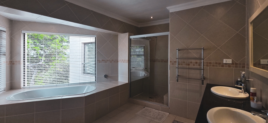8 Bedroom Property for Sale in West Bank Eastern Cape